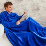 Плед, що зігріває з флісу з рукавами Snuggie (Снаггі) синій - Зображення 6
