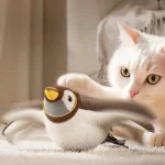 Інтерактивна іграшка для кошек летящая птичка воробей для кота птиці машет крильями USB - Зображення 6