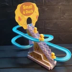 "Каченята на гірці іграшка-трек з витягом Small-Duck каченята катаються з гірки інтерактивна іграшка для дітей                      Елементи живлення 3 х АА Додаткові характеристики З ліфтом З музикою Комплектація Гірка для каченят - 1 шт Качка іграшка - 3 шт Упаковка  (утки)" - Зображення 6